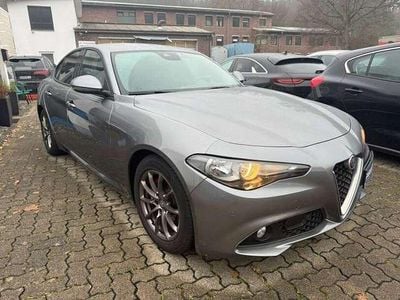 Usata Alfa Romeo Giulia 160 CV (117 kW) 2020 Grigio Berlina