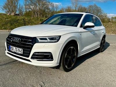 Weiß Gebraucht 2020 Audi Q5 Ambiente SUV | 29.500 € (Guter Preis)