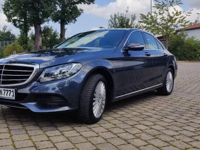 Gebraucht Mercedes C180 Elegance 156 PS (114 kW) 2014 Grau Limousine