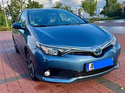 Toyota Auris Hybrid