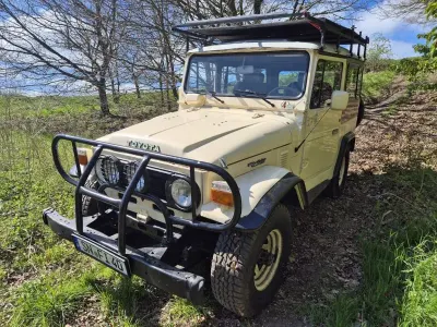 Gebraucht Toyota Land Cruiser 184 PS (135 kW) 1978 Beige SUV