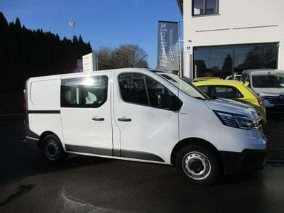 Gebraucht Renault Trafic Komfort 131 PS (96 kW) 2023 Gletscherweiss Van / Kleinbus