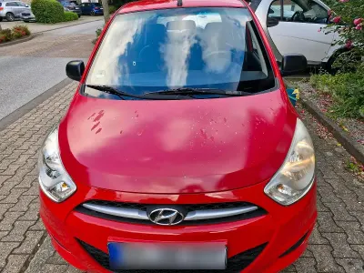 Gebraucht Hyundai i10 Classic 67 PS (49 kW) 2011 Rot Kleinwagen