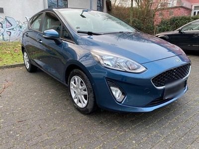 Gebraucht Ford Fiesta 101 PS (74 kW) 2018 Blau Kleinwagen