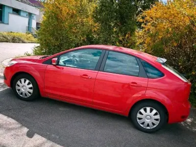Gebraucht Ford Focus 80 PS (58 kW) 2009 Rot Limousine