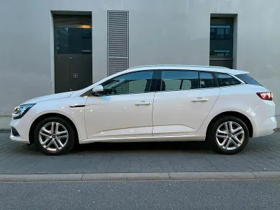 Używany Renault Mégane GrandTour 110 KM (80 kW) 2017 Biały Kombi