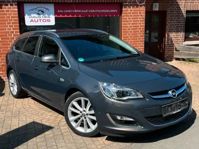 Usata Opel Astra Exklusiv 140 CV (102 kW) 2016 Grigio Station wagon