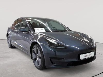Gebraucht Tesla Model 3 Standard Range Plus 239 kW (325 PS) 2021 Midnight silver metallic Limousine