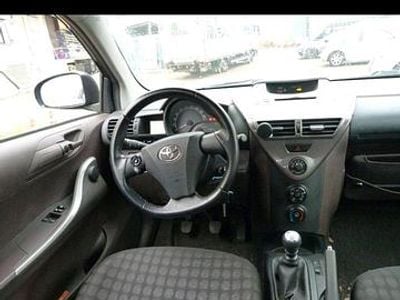 Gebraucht Toyota iQ 68 PS (50 kW) 2009 Schwarz Kleinwagen