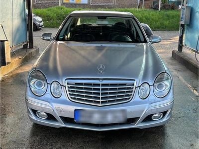 Mercedes E200