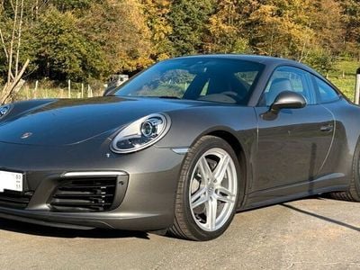 Porsche 911 Carrera 4