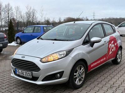 Silber Gebraucht 2015 Ford Fiesta SYNC Edition Limousine | 2.999 € (Fairer Preis)