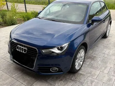 Gebraucht Audi A1 Ambition 122 PS (89 kW) 2011 Blau Kleinwagen