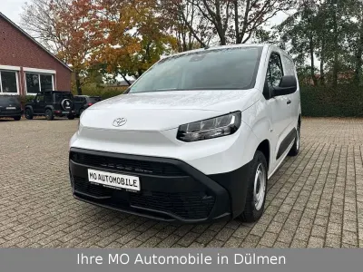 Gebraucht Toyota Proace City City 102 PS (75 kW) 2025 Weiß Van / Kleinbus