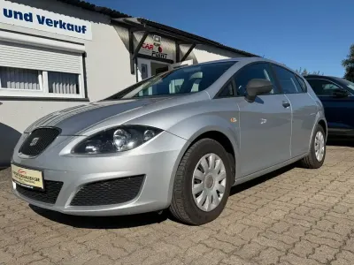 Gebraucht Seat Leon Basis 86 PS (63 kW) 2012 Silber Limousine
