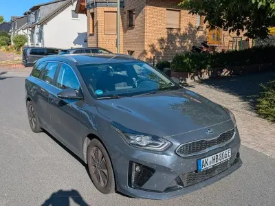 Gebraucht Kia Ceed Sportswagon 141 PS (103 kW) 2021 Grau Kombi