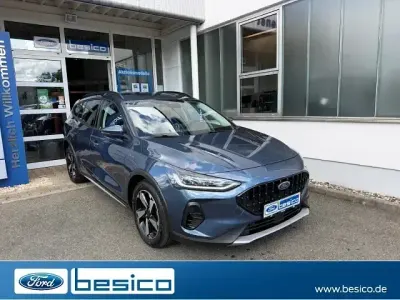 Gebraucht Ford Focus Active X 155 PS (114 kW) 2022 Chromablau metallic (blau) Kombi