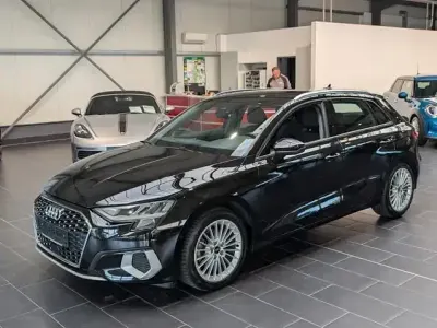 Gebraucht Audi A3 Advanced Plus 150 PS (110 kW) 2023 Schwarz Limousine