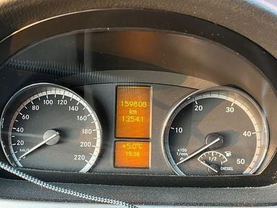 Grau Gebraucht 2013 Mercedes Viano Edition Van / Kleinbus | 19.250 € (Fairer Preis)