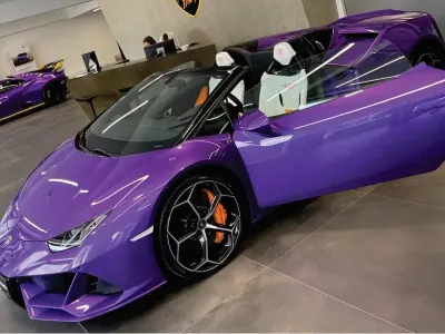 Usata Lamborghini Huracán 639 CV (469 kW) 2023 Viola Cabrio