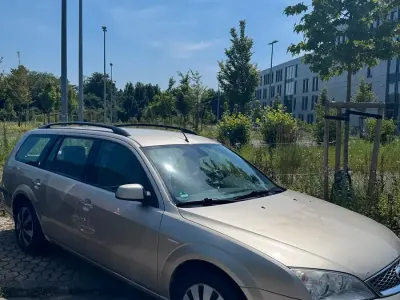 Gebraucht Ford Mondeo 145 PS (106 kW) 2006 Gold Limousine