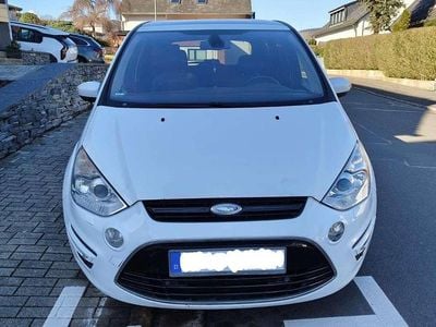 Gebraucht Ford S-MAX Titanium S 163 PS (119 kW) 2011 Weiß Van / Kleinbus