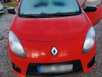 Second-hand Renault Twingo 75 CP (55 kW) 2011 Roșu Hatchback