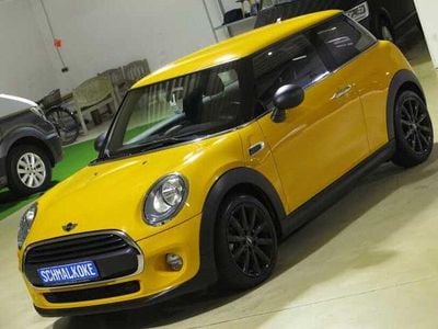 Gebraucht Mini ONE 102 PS (75 kW) 2017 Volcanic orange Kleinwagen