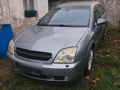 Grau Gebraucht 2005 Opel Vectra Kombi | 1.600 € (Fairer Preis)