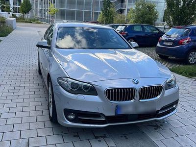 Second-hand BMW 530 258 CP (189 kW) 2013 Argintiu Berlinǎ