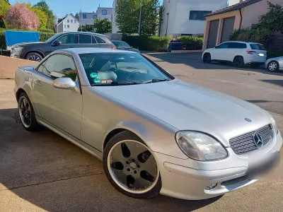 Second-hand Mercedes SLK200