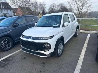 Beige (unbleached ivary uni) Neu 2025 Hyundai Inster Select Kleinwagen | 22.848 € (Guter Preis)