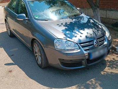 Gebraucht VW Jetta Comfortline 105 PS (77 kW) 2007 Grau Limousine