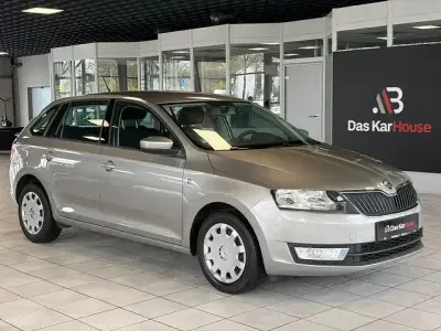 Gebraucht Skoda Rapid Ambition 105 PS (77 kW) 2015 Beige Kleinwagen