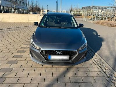 Usata Hyundai i30 YES! 140 CV (102 kW) 2019 Grigio Station wagon