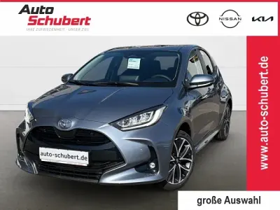 Neu Toyota Yaris 116 PS (85 kW) 2026 Grau Kleinwagen