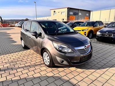 Second-hand Opel Meriva Innovation 120 CP (88 kW) 2011 Gri Monovolum