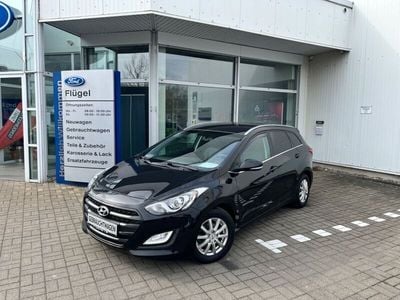 Schwarz Gebraucht 2015 Hyundai i30 Premium Limousine | 10.990 € (Teuer)