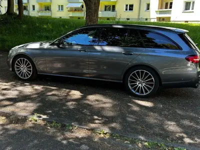 Gebraucht Mercedes E200 184 PS (135 kW) 2019 Grau Limousine