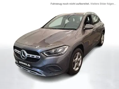 Gebraucht Mercedes GLA200 150 PS (110 kW) 2021 Mountaingrau met SUV