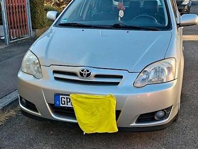 Silber Gebraucht 2004 Toyota Corolla Kleinwagen | 4.490 € (Etwas zu teuer)