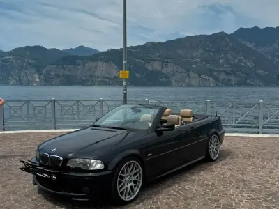 Gebraucht BMW 330 Cabriolet 231 PS (169 kW) 2001 Schwarz Cabrio