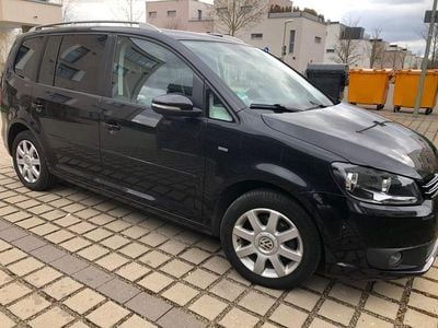 Gebraucht VW Touran Life 105 PS (77 kW) 2014 Schwarz Van / Kleinbus