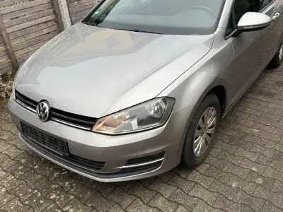Gebraucht VW Golf VII Comfortline 122 PS (89 kW) 2013 Grau Limousine
