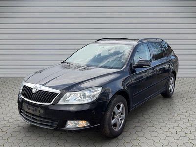 Second-hand Skoda Octavia Ambiente 160 CP (117 kW) 2010 Negru Break
