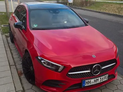 Gebraucht Mercedes A200 AMG 163 PS (119 kW) 2018 Rot Limousine