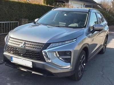 Gebraucht Mitsubishi Eclipse Cross Basis 188 PS (138 kW) 2022 Grau SUV