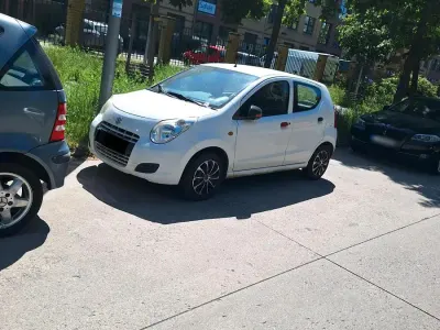 Gebraucht Suzuki Alto 70 PS (51 kW) 2009 Weiß Kleinwagen