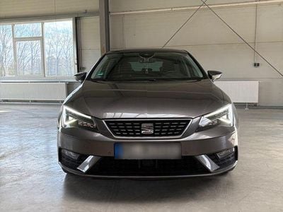 Second-hand Seat Leon XCELLENCE 150 CP (110 kW) 2017 Gri Berlinǎ