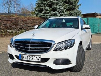 Gebraucht Mercedes C180 Exclusive 156 PS (114 kW) 2017 Weiß Limousine